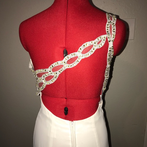 White Dress - Picture 4 of 6